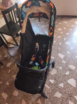 Silla de paseo bebé con estampado divertido