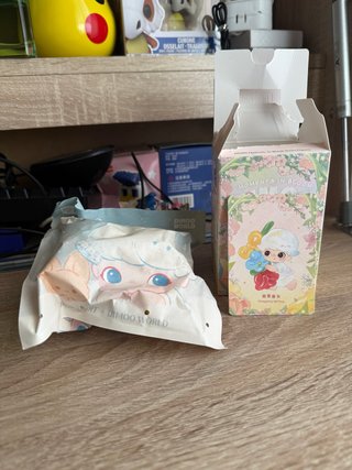 Dimoo Moments in Bloom Caja Sellada