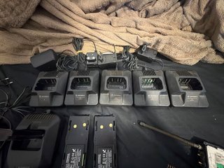 Motorola GP300 Walkie Talkie y Cargadores