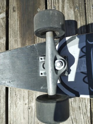 Longboard con diseño gráfico