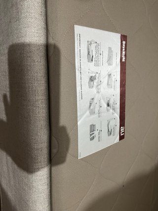 Sofá cama beige de tela