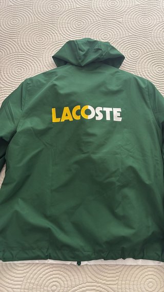 Chandal deportivo Lacoste verde y blanca.Original