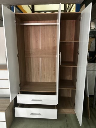 Armario 3 puertas blanco y madera