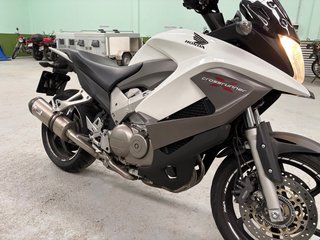 Honda VFR Crossrunner 800 2011 blanca