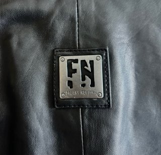 Chaqueta Cuero NEGRA FREAKY NATION