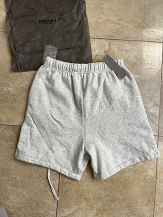 Shorts Essentials Grigi