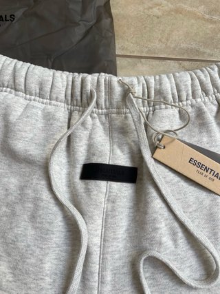 Shorts Essentials Grigi