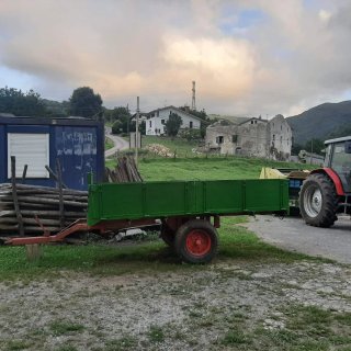 Remolque Tractor Verde