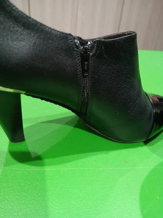 Zapato tacón piel negro T.37