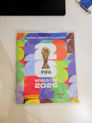 Álbum Mundial + 200 cromos ( Lamine Yamal )