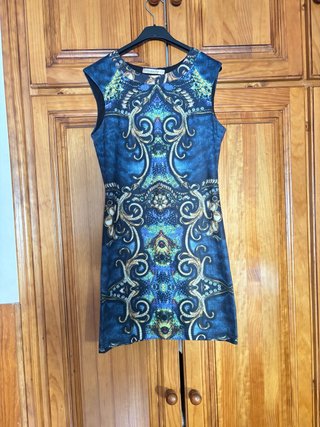 Vestido estampado azul y dorado
