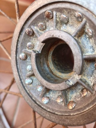 Rueda Rieju MR 80