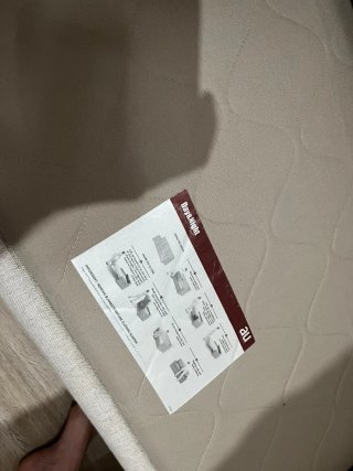 Sofá cama beige de tela se entrega desmontable