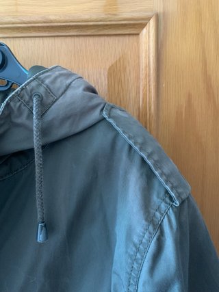 Parka verde capucha efecto delavado