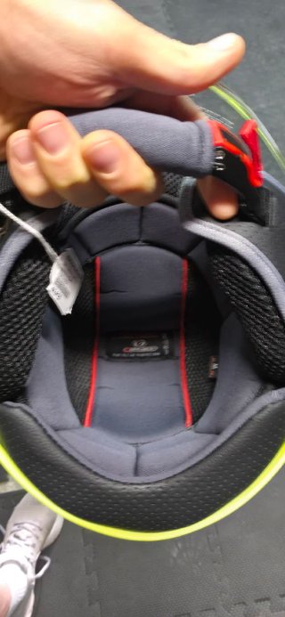 Casco infantil nuevo talla M (49-50cm)