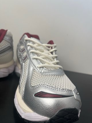 Zapatillas Asics Talla 42 Hombre Plata/Rojo