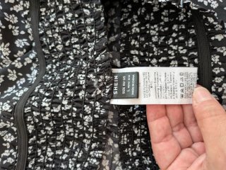Pantalones palazzo SHEIN negros estampado floral