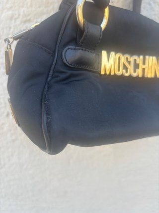 Borsetta Moschino vintage nera con dettagli oro