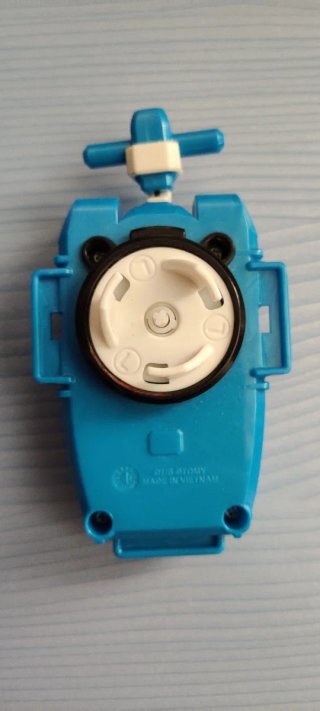 Lanzador Beyblade X String Launcher L (izquierdo)