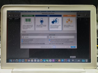 MacBook Pro 13 Producción Musical (otro)
