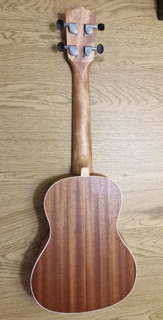 Ukelele Hricane 23 Marrón