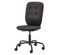 Silla de oficina negra con ruedas
