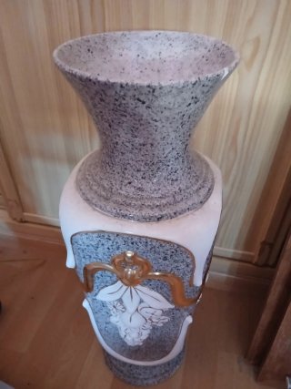 Vasi di marmo e pietra
