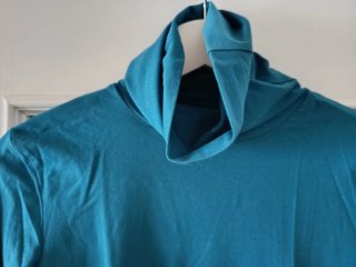 Camiseta Mango cuello alto Talla L