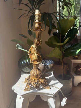 Due antiche lampade in ottone massiccio