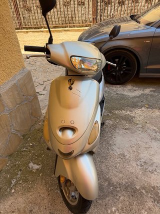 Ciclomotor Basnay Znen Plata Automático