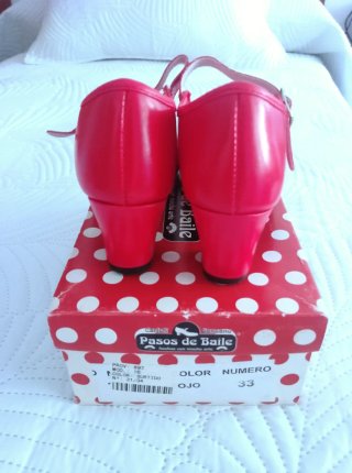 Zapatos Flamenca Rojos. Talla 33