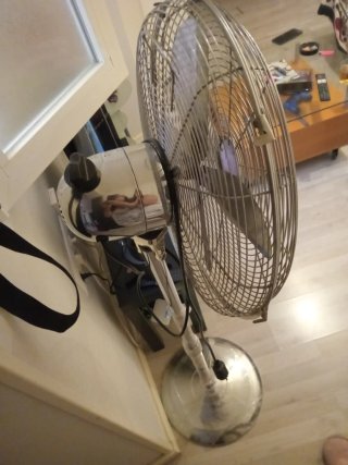Ventilador Metálico Pie Ajustable