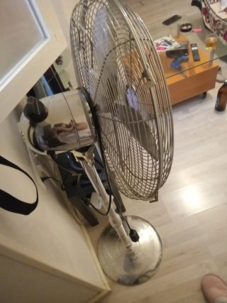 Ventilador Metálico Pie Ajustable