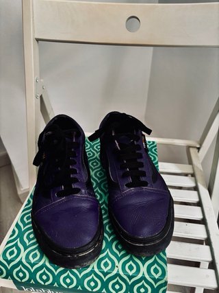 Zapatillas Vans Moradas y Negras