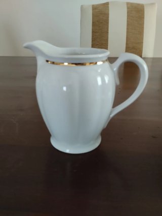 Juego de desayuno porcelana blanco y oro