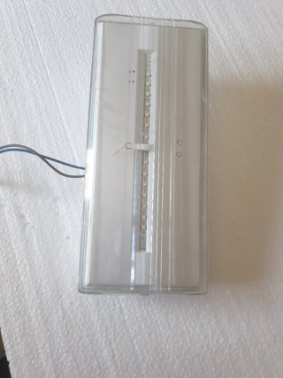 Luz de emergencia LED