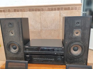 Philips, amplificador, lector CDs y Altavoc