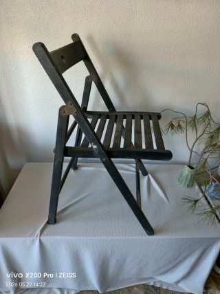 Silla plegable de madera oscura FRÖSVI Ikea