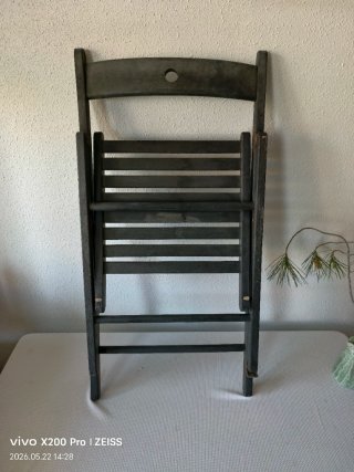Silla plegable de madera oscura FRÖSVI Ikea