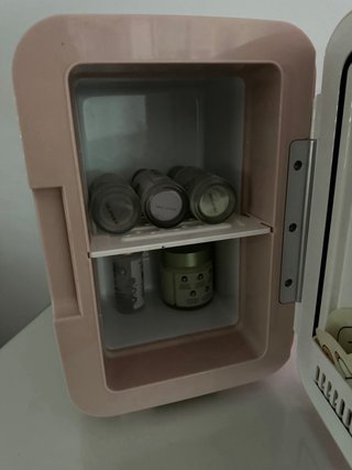 Nevera mini rosa