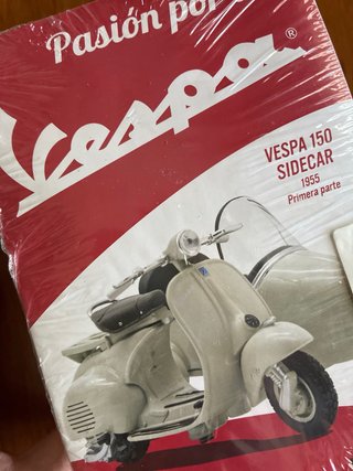 Colección Motos Vespa 1:18