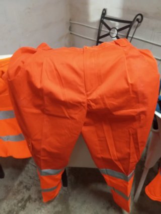 Ropa de trabajo alta visibilidad PORTWEST naranja