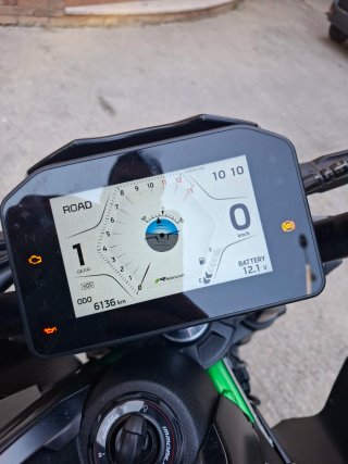 Kawasaki Z900 SE del 2025