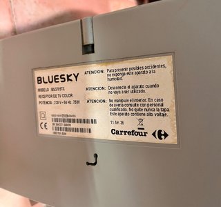 Televisión CRT Bluesky 15” Gris