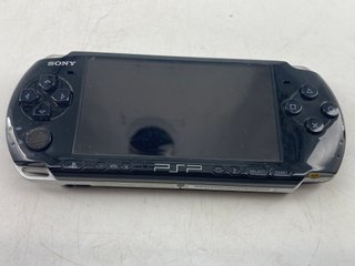 Consola PSP 3000 Negra + Juego Ratchet & Clank
