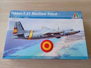 PACK DE 2 MAQUETAS - F/A-18A HORNET Y FOKKER F-27