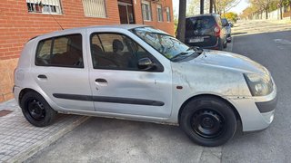 Renault Clio 2002
