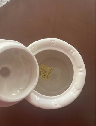 Barattolo in ceramica con fiocco