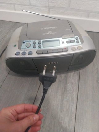 Radio CD MP3 Cassette Sony Plata/Gris