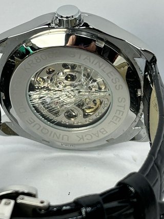 Reloj automático Kuerst para revisar
